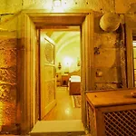 Vineyard Cave Hotel