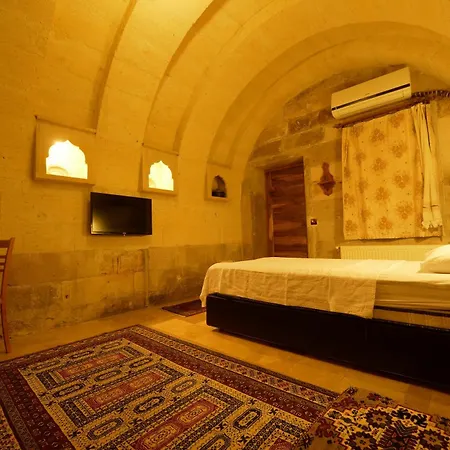 Vineyard Cave 2*
