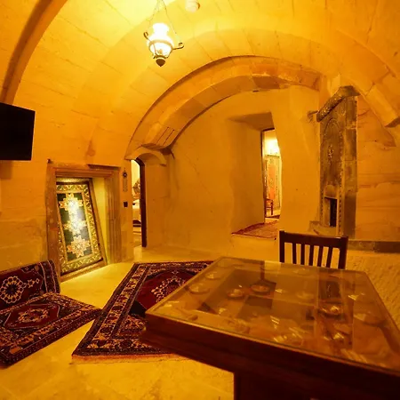 Vineyard Cave 2* Γκόρεμε