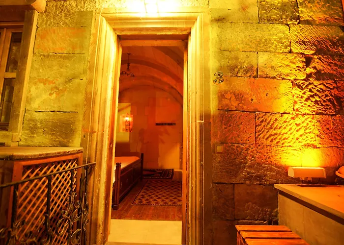 Vineyard Cave Hotel 2*